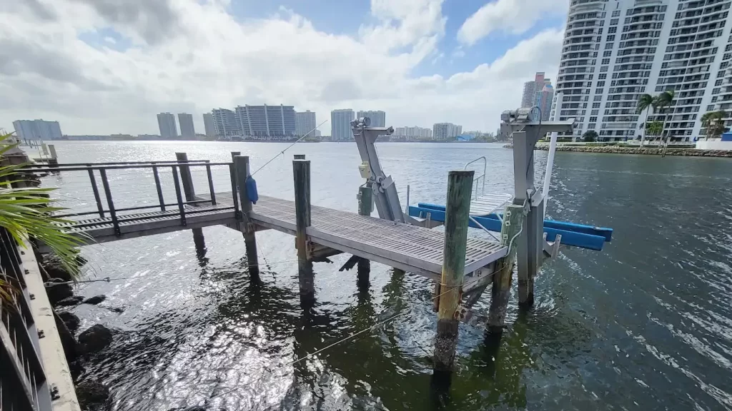 Seawall Repair in Miami by sea me dive